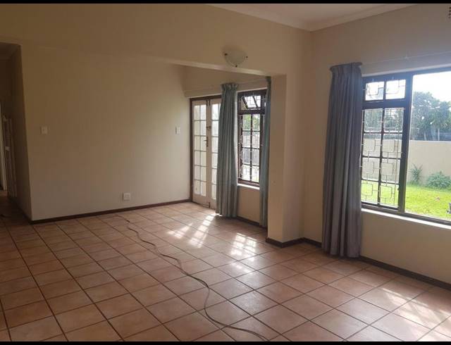 3 BEDROOM PROPERTY TO RENT IN WELLWAY PARK EAST